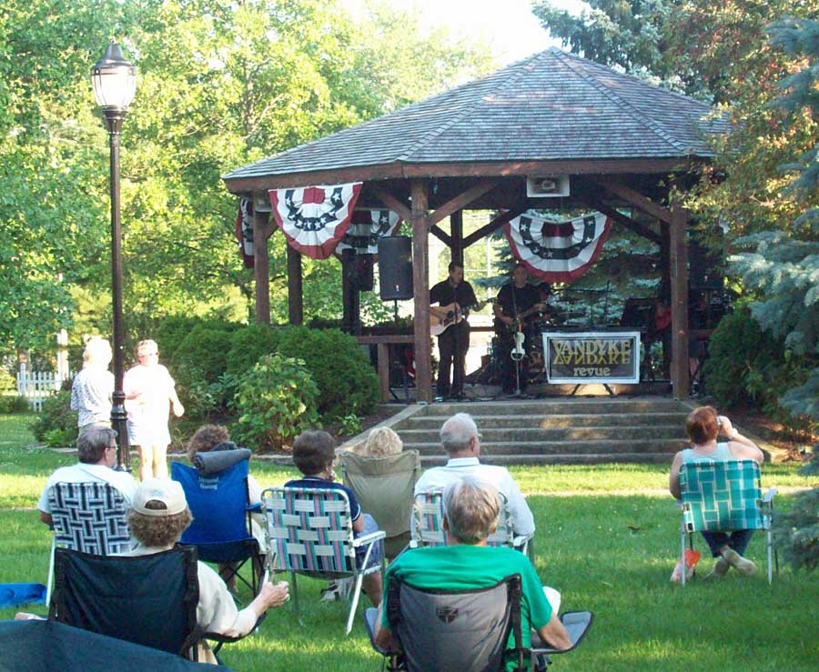 concert-in-park